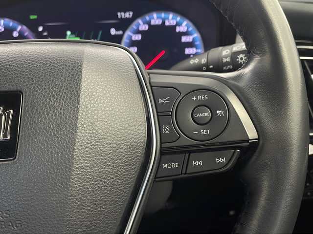 トヨタ クラウン RS アドバンス 栃木県 2018(平30)年 6.3万km ホワイトパールクリスタルシャイン 三眼LEDヘッドライト/純正ナビ/CD/DVD/DTV/Bluetooth/バックカメラ/トヨタ セーフティ センス/・プリクラッシュセーフティ/・レーントレーシングアシスト/・レーンディパーチャーアラート/・ロードサインアシスト/・レーダークルーズコントロール/・オートマチックハイビーム/・リアクロストラフィックアラート/ビルトインETC/前後ドライブレコーダー/ハーフレザーシート/前席パワーシート/前席シートヒーター/ステアリングヒーター/ブラインドスポットモニター/ヘッドアップディスプレイ/横滑り防止機能/純正18インチアルミホイール/スマートキー/パドルシフト/保証書