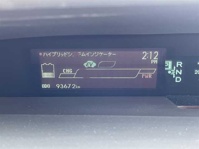 トヨタ プリウス S 千葉県 2012(平24)年 9.4万km スーパーホワイトⅡ (株)IDOMが運営する【じしゃロン八千代店】の自社ローン対象車両になります。こちらは現金またはオートローンご利用時の価格です。自社ローンご希望の方は別途その旨お申付け下さい/純正ナビ（CD・BT接続可）/ワンセグテレビ/ETC/バックカメラ/HID