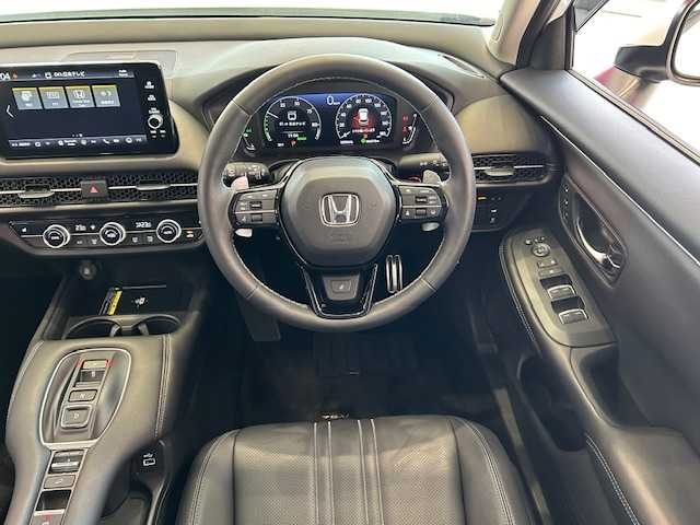 ホンダ ＺＲ－Ｖ ハイブリッド e:HEV Z 埼玉県 2024(令6)年 0.7万km プラチナホワイトパール ホンダセンシング/純正9インチナビ/　　BT/USB/フルセグTV/マルチビューカメラシステム/パワーバックドア/アダプティブクルーズコントロール/LEDオートライト/レザーシート/シートヒーター/パワーシート/純正18インチAW/ブラインドスポットインフォメーション/後退出庫サポート/アダプティブドライビングビーム/パドルシフト/ステアリングスイッチ/プッシュスタート/ETC2.0/禁煙車