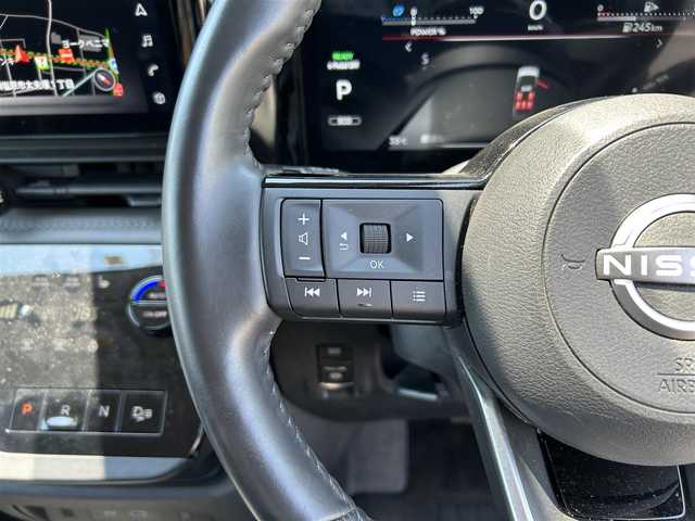 日産 セレナ e－パワー ルキシオン 栃木県 2023(令5)年 4.2万km ミディアムブルーメタリック エマージェンシーブレーキ/純正フリップダウンモニター/純正ナビ/フルセグTV/Bluetooth/USB/プロパイロット/インテリジェントアラウンドビューモニター/ビルトインETC/シートヒーター/両側パワースライドドア/インテリジェントクルーズコントロール/プッシュスタート/ステアリングリモコン/LEDオートライト/LEDフォグランプ/純正16インチAW/アイドリングストップ/横滑り防止装置/ハンドルヒーター/クリアランスソナー/電動格納ミラー/ワイヤレス充電