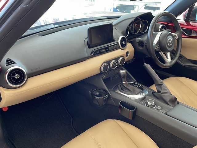 マツダ ロードスター ＲＦ VS 岐阜県 2018(平30)年 3.5万km ソウルレッドクリスタルM BOSEサウンド/純正ナビゲーション/フルセグ/Bluetooth/バックモニター/前後ドライブレコーダー/コーナーセンサー/ベージュレザーシート/前席シートヒーター/LEDヘッドライト/オートライト/マツダセーフティ/レーンキープアシスト/クルーズコントロール/パドルシフト/アイドリングストップ/プッシュスタート/スマートキー/スペアキー/2本出しマフラー/パドルシフト/取扱説明書・記録簿