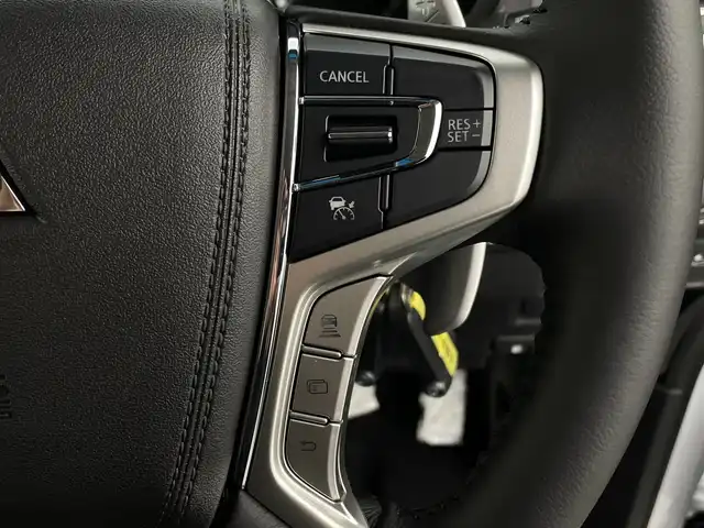 三菱 デリカＤ：５ シャモニー 新潟県 2025(令7)年 0.1千km 白 パートタイム4WD/e-Assist/ALPINE12.8型フリップダウンモニター/D:5専用11型ナビ/　CD/DVD/Bluetooth/フルセグTV/全周囲カメラ/両側パワースライドドア/パワーバックドア/レーダークルーズコントロール/LEDオートライト/ハーフレザーシート/シートヒーター/パワーシート/純正18インチアルミホイール/パドルシフト/レーンキープアシスト/ステアリングヒーター/ステアリングリモコン/スマートキー