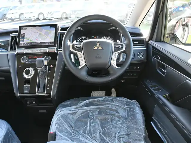 三菱 デリカＤ：５ シャモニー 千葉県 2025(令7)年 0.1千km 白 パートタイム4WD/e-Assist/ALPINE12.8型フリップダウンモニター/D:5専用11型ナビ/　CD/DVD/Bluetooth/フルセグTV/全周囲カメラ/両側パワースライドドア/パワーバックドア/レーダークルーズコントロール/LEDオートライト/ハーフレザーシート/シートヒーター/パワーシート/純正18インチアルミホイール/パドルシフト/レーンキープアシスト/ステアリングヒーター/ステアリングリモコン/スマートキー