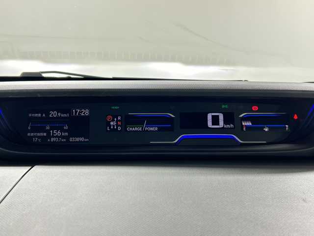 ホンダ フリード＋ ハイブリット G ブラックスタイル 佐賀県 2022(令4)年 3.4万km プラチナホワイトパール 純正11.4インチナビ/フルセグ/Bluetooth/CD/ＤＶＤ/ホンダセンシング/アダプティブ・クルーズ・コントロール/車線維持支援システム（LKAS）/衝突軽減ブレーキ（CMBS）/歩行者検知機能/誤発進抑制機能（前進）/路外逸脱抑制機能/先行車発進お知らせ機能/標識認識機能/ステアリングスイッチ　/ＥＴＣ　/レーンキープアシスト　/プリクラッシュセーフティ　/オートライト　/シートヒーター　/ドライブレコーダー　/純正１５インチアルミ　/ＵＳＢポート　/スマートキー　/プッシュスタート/両側パワースライドドア