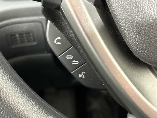 ホンダ フリード＋ ハイブリット G ブラックスタイル 佐賀県 2022(令4)年 3.4万km プラチナホワイトパール 純正11.4インチナビ/フルセグ/Bluetooth/CD/ＤＶＤ/ホンダセンシング/アダプティブ・クルーズ・コントロール/車線維持支援システム（LKAS）/衝突軽減ブレーキ（CMBS）/歩行者検知機能/誤発進抑制機能（前進）/路外逸脱抑制機能/先行車発進お知らせ機能/標識認識機能/ステアリングスイッチ　/ＥＴＣ　/レーンキープアシスト　/プリクラッシュセーフティ　/オートライト　/シートヒーター　/ドライブレコーダー　/純正１５インチアルミ　/ＵＳＢポート　/スマートキー　/プッシュスタート/両側パワースライドドア