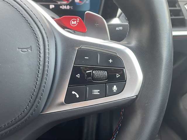 ＢＭＷ ＢＭＷ Ｍ４ カブリオレ コンペティション M xDrive 福岡県 2023(令5)年 1.6万km アルピンホワイトⅢ 禁煙車/新車ワンオーナー/純正10.25インチワイドナビディスプレイ/純正OPツートーンエクステンドメリノ革シート/純正OP5本ツインスポークアルミ/純正OPパーキングアシストプラス/harmankardonサウンドシステム/ドライビングアシストプロフェッショナル/　・高速渋滞ハンズオフアシスト・トラフィックサインアシスト/　・アクティブクルーズコントロール/　・ステアリング/レーンコントロールアシスト/　・レーンディパーチャーウォーニング　・レーンキーピングアシスト/　・クロストラフィックウォーニング・前車接近警告機能/　・後車衝突警告機能・衝突回避被害軽減ブレーキ/　・アクティブサイドコリジョン・エマージェンシーストップアシスト/Mコンパウンドブレーキシステム赤ブレーキキャリパー/フルセグTV走行中視聴可/Bluetooth/ストレージコンパートメントパッケージ/　・12V電源ソケット・USBタイプCソケット/　・シートバック収納・収納ネット・荷物固定用フック/デジタルメータディスプレイ/ヘッドアップディスプレイ/メモリーパワーシート/シートヒーター/保証書/取説/カードキー/スマートキー×２