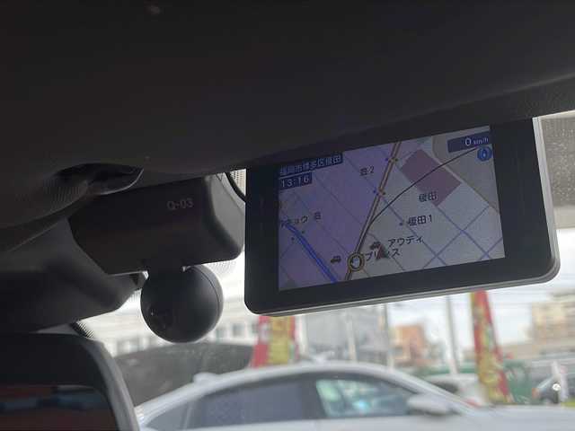 ＢＭＷ ＢＭＷ Ｍ４ カブリオレ コンペティション M xDrive 福岡県 2023(令5)年 1.6万km アルピンホワイトⅢ 禁煙車/新車ワンオーナー/純正10.25インチワイドナビディスプレイ/純正OPツートーンエクステンドメリノ革シート/純正OP5本ツインスポークアルミ/純正OPパーキングアシストプラス/harmankardonサウンドシステム/ドライビングアシストプロフェッショナル/　・高速渋滞ハンズオフアシスト・トラフィックサインアシスト/　・アクティブクルーズコントロール/　・ステアリング/レーンコントロールアシスト/　・レーンディパーチャーウォーニング　・レーンキーピングアシスト/　・クロストラフィックウォーニング・前車接近警告機能/　・後車衝突警告機能・衝突回避被害軽減ブレーキ/　・アクティブサイドコリジョン・エマージェンシーストップアシスト/Mコンパウンドブレーキシステム赤ブレーキキャリパー/フルセグTV走行中視聴可/Bluetooth/ストレージコンパートメントパッケージ/　・12V電源ソケット・USBタイプCソケット/　・シートバック収納・収納ネット・荷物固定用フック/デジタルメータディスプレイ/ヘッドアップディスプレイ/メモリーパワーシート/シートヒーター/保証書/取説/カードキー/スマートキー×２