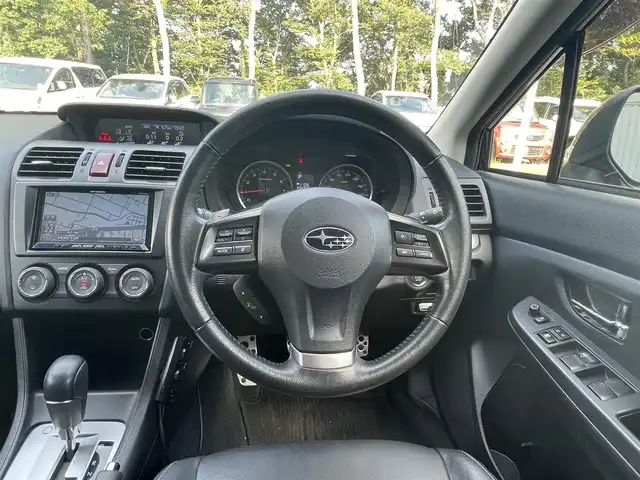 スバル インプレッサ ＸＶ 2．0i－L アイサイト 栃木県 2012(平24)年 5.7万km クリスタルブラックシリカ (株)IDOMが運営する【じしゃロン宇都宮店】の自社ローン専用車両になります。こちらは現金またはオートローンご利用時の価格です。自社ローンご希望の方は別途その旨お申付け下さい/社外ナビ/バックカメラ/フルセグ/Ｂｌｕｅｔｏｏｔｈ/ＥＴＣ/アイサイト/レザーシート/パワーシート/シートヒーター/パドルシフト/ルーフレール/スマートキー/純正アルミホイール