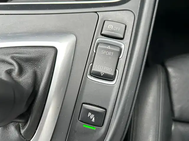 ＢＭＷ ４３５ｉ グランクーペ 岐阜県 2014(平26)年 9.4万km 黒 登録時走行距離：93247km/純正メーカーナビ/バックカメラ/テレビ・Bluetooth・USB/レーダークルーズコントロール/レーンキープアシスト/レザーシート/シートヒーター/コーナーセンサー/パーキングアシスト/LEDヘッドライト/オートライト/純正19インチアルミホイール/スマートキー