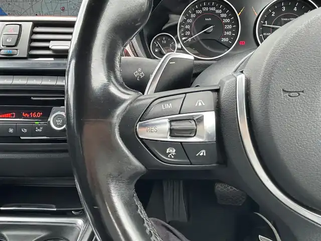 ＢＭＷ ４３５ｉ グランクーペ 岐阜県 2014(平26)年 9.4万km 黒 登録時走行距離：93247km/純正メーカーナビ/バックカメラ/テレビ・Bluetooth・USB/レーダークルーズコントロール/レーンキープアシスト/レザーシート/シートヒーター/コーナーセンサー/パーキングアシスト/LEDヘッドライト/オートライト/純正19インチアルミホイール/スマートキー