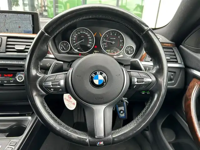 ＢＭＷ ４３５ｉ グランクーペ 岐阜県 2014(平26)年 9.4万km 黒 登録時走行距離：93247km/純正メーカーナビ/バックカメラ/テレビ・Bluetooth・USB/レーダークルーズコントロール/レーンキープアシスト/レザーシート/シートヒーター/コーナーセンサー/パーキングアシスト/LEDヘッドライト/オートライト/純正19インチアルミホイール/スマートキー