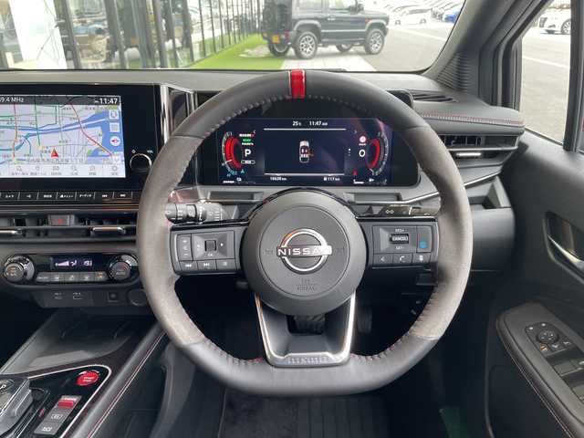 日産 オーラ ニスモ 愛知県 2022(令4)年 1.7万km ピュアホワイトパール / スーパーブラック 2トーン プロパイロット/NISUMOエアロ/四眼LEDヘッドライト/全方位カメラ/純正9型ディズプレイオーディオナビ/バックカメラ/コーナーセンサー/純正アルミホイール/ETC/ブラインドスポットモニター/インテリジェントミラー/オートマチックハイビーム/ワイヤレス充電器/ステアリングスイッチ/スマートキー/プッシュスタート
