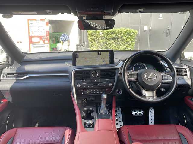 レクサス ＲＸ 450h Fスポーツ 広島県 2021(令3)年 7.2万km ホワイトノーヴァガラスフレーク 純正ナビ/Bluetooth/CD/DVD/USB/Miracast/フルセグTV/パノラミックビューモニター/ビルドインETC2.0/赤革シート/メモリーシート/パワーシート/シートヒーター/シートベンチレーション/ステアリングヒーター/ステアリングスイッチ/パドルシフト/パワーバックドア/レーダークルーズコントロール/BSM/HUD/三眼LEDオートライト/オートハイビーム/プリクラッシュセーフティー/シーケンシャルウインカー/フォグランプ/純正20インチアルミホイール/純正フロアマット/横滑り防止装置/レーンキープアシスト/スマートキー/プッシュスタート