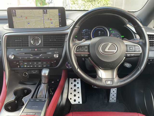 レクサス ＲＸ 450h Fスポーツ 広島県 2021(令3)年 7.2万km ホワイトノーヴァガラスフレーク 純正ナビ/Bluetooth/CD/DVD/USB/Miracast/フルセグTV/パノラミックビューモニター/ビルドインETC2.0/赤革シート/メモリーシート/パワーシート/シートヒーター/シートベンチレーション/ステアリングヒーター/ステアリングスイッチ/パドルシフト/パワーバックドア/レーダークルーズコントロール/BSM/HUD/三眼LEDオートライト/オートハイビーム/プリクラッシュセーフティー/シーケンシャルウインカー/フォグランプ/純正20インチアルミホイール/純正フロアマット/横滑り防止装置/レーンキープアシスト/スマートキー/プッシュスタート