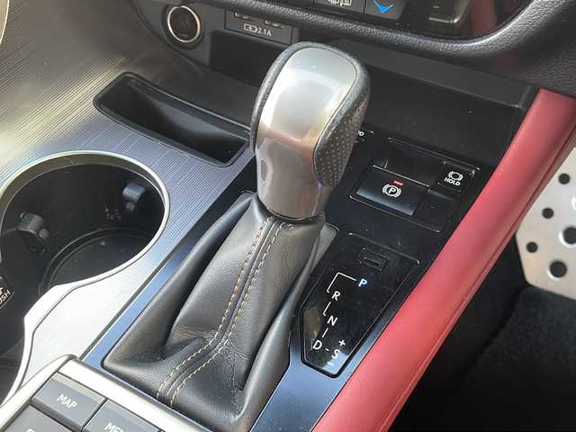 レクサス ＲＸ 450h Fスポーツ 広島県 2021(令3)年 7.2万km ホワイトノーヴァガラスフレーク 純正ナビ/Bluetooth/CD/DVD/USB/Miracast/フルセグTV/パノラミックビューモニター/ビルドインETC2.0/赤革シート/メモリーシート/パワーシート/シートヒーター/シートベンチレーション/ステアリングヒーター/ステアリングスイッチ/パドルシフト/パワーバックドア/レーダークルーズコントロール/BSM/HUD/三眼LEDオートライト/オートハイビーム/プリクラッシュセーフティー/シーケンシャルウインカー/フォグランプ/純正20インチアルミホイール/純正フロアマット/横滑り防止装置/レーンキープアシスト/スマートキー/プッシュスタート