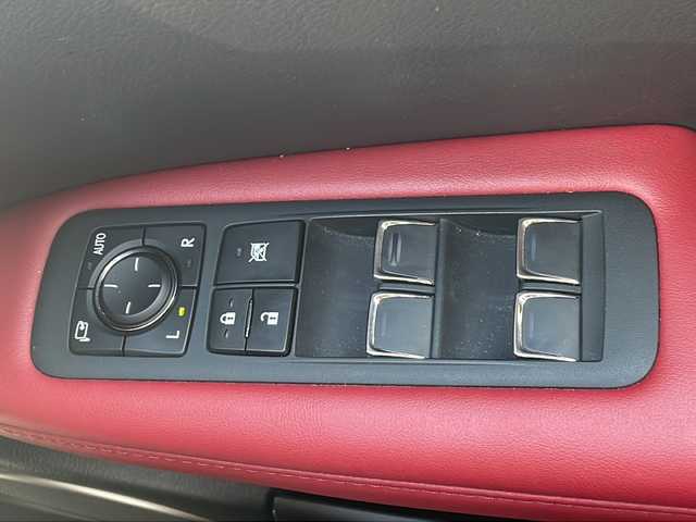 レクサス ＲＸ 450h Fスポーツ 広島県 2021(令3)年 7.2万km ホワイトノーヴァガラスフレーク 純正ナビ/Bluetooth/CD/DVD/USB/Miracast/フルセグTV/パノラミックビューモニター/ビルドインETC2.0/赤革シート/メモリーシート/パワーシート/シートヒーター/シートベンチレーション/ステアリングヒーター/ステアリングスイッチ/パドルシフト/パワーバックドア/レーダークルーズコントロール/BSM/HUD/三眼LEDオートライト/オートハイビーム/プリクラッシュセーフティー/シーケンシャルウインカー/フォグランプ/純正20インチアルミホイール/純正フロアマット/横滑り防止装置/レーンキープアシスト/スマートキー/プッシュスタート