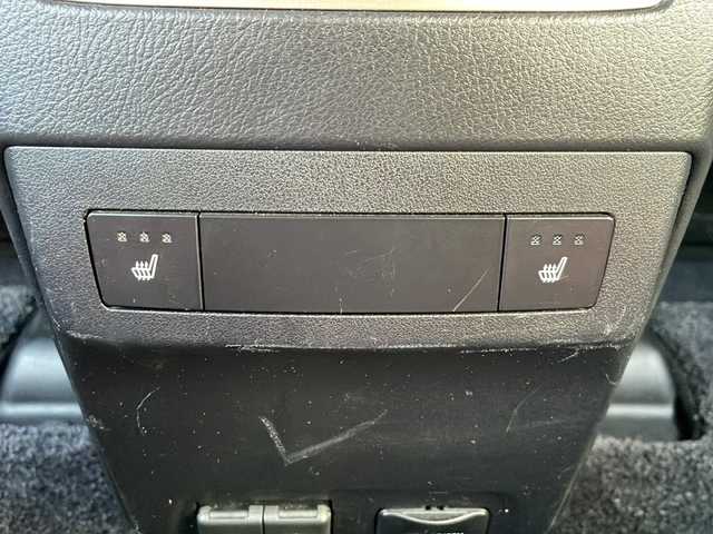 レクサス ＲＸ 450h Fスポーツ 広島県 2021(令3)年 7.2万km ホワイトノーヴァガラスフレーク 純正ナビ/Bluetooth/CD/DVD/USB/Miracast/フルセグTV/パノラミックビューモニター/ビルドインETC2.0/赤革シート/メモリーシート/パワーシート/シートヒーター/シートベンチレーション/ステアリングヒーター/ステアリングスイッチ/パドルシフト/パワーバックドア/レーダークルーズコントロール/BSM/HUD/三眼LEDオートライト/オートハイビーム/プリクラッシュセーフティー/シーケンシャルウインカー/フォグランプ/純正20インチアルミホイール/純正フロアマット/横滑り防止装置/レーンキープアシスト/スマートキー/プッシュスタート