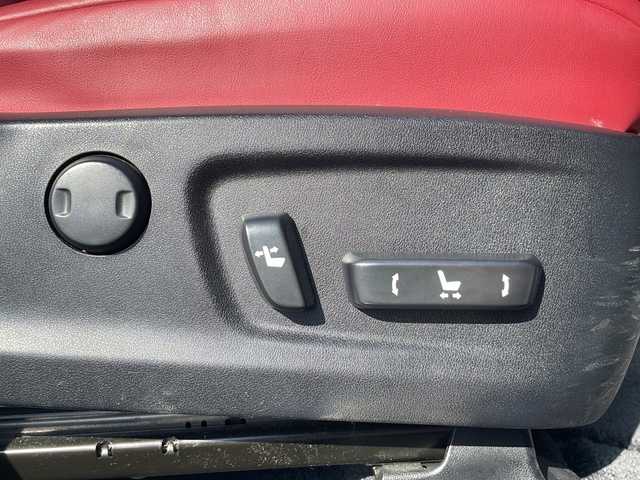 レクサス ＲＸ 450h Fスポーツ 広島県 2021(令3)年 7.2万km ホワイトノーヴァガラスフレーク 純正ナビ/Bluetooth/CD/DVD/USB/Miracast/フルセグTV/パノラミックビューモニター/ビルドインETC2.0/赤革シート/メモリーシート/パワーシート/シートヒーター/シートベンチレーション/ステアリングヒーター/ステアリングスイッチ/パドルシフト/パワーバックドア/レーダークルーズコントロール/BSM/HUD/三眼LEDオートライト/オートハイビーム/プリクラッシュセーフティー/シーケンシャルウインカー/フォグランプ/純正20インチアルミホイール/純正フロアマット/横滑り防止装置/レーンキープアシスト/スマートキー/プッシュスタート