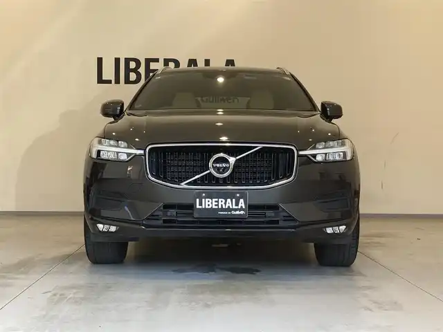 ボルボ ＸＣ６０ D4 AWD モーメンタム 熊本県 2020(令2)年 5.3万km グレー ブラウンフルレザーシート/シートヒーター/パワーシート/純正ナビ/Bluetooth/AppleCarPlay/androidauto/USB/360°カメラ/コーナーセンサー/フルセグテレビ/自動トランクオープナー/オートホールド/アダプティブクルーズコントロール/ブラインドスポットモニター/レーンキープアシスト/LEDヘッドライト/LEDフォグライト/ハイビームアシストシステム/ロードサインインフォ/クロストラフィックアラート/衝突回避/【D4AWDモメンタム / パイングレー】