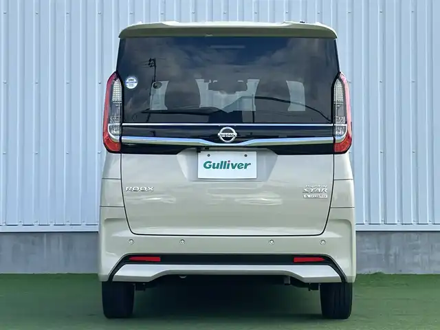 日産 ルークス ハイウェイスター X 香川県 2023(令5)年 1万km フローズンバニラパール 純正SDナビゲーション/→フルセグTV/アラウンドビューモニター　/両側パワースライドドア　/クリアランスソナー（前後）　/エマージェンシーブレーキ（衝突回避）/踏み間違い衝突防止アシスト/SOSコール（ヘルプネット）　/インテリジェントＬＩ（車線逸脱防止支援システム）」/インテリジェントＬＤＷ（車線逸脱警報）/先進ライト（対向車・先行車を照射しないハイビーム調整）　/LEDオートライト/フォグランプ/オートハイビーム/後席サーキュレーター　/ＥＴＣ　/ドライブレコーダー/ステアリングリモコン/純正14インチアルミホイール/純正フロアマット/スマートキー