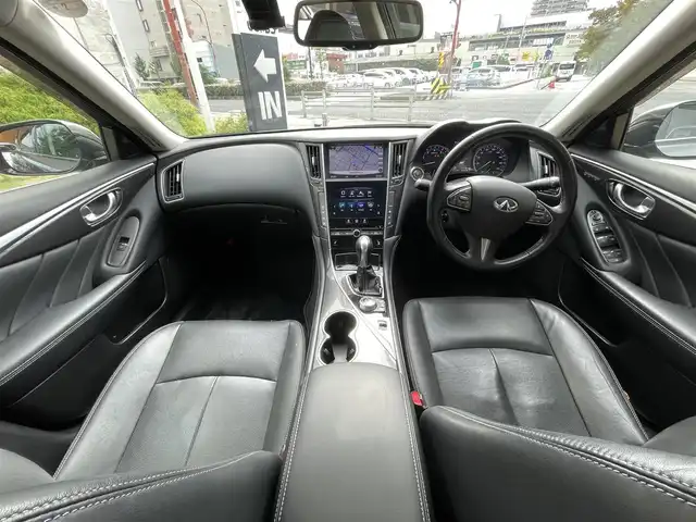 日産 スカイライン 200GT－t タイプP 兵庫県 2016(平28)年 11.7万km ダークメタルグレー (株)IDOMが運営する【じしゃロン西宮店】の自社ローン専用車両になります。こちらは現金またはオートローンご利用時の価格です。自社ローンご希望の方は別途その旨お申付け下さい/＊ETC/＊バックカメラ/＊パワステ/＊パワーウィンドウ/＊アイドリングストップ/＊クルーズコントロールあり/＊USBあり/＊フルセグ/＊ドラレコあり/＊パワーシート(D＋N席)/＊シートヒーター/＊コーナーセンサーあり/＊横滑り防止装置/＊オートライト