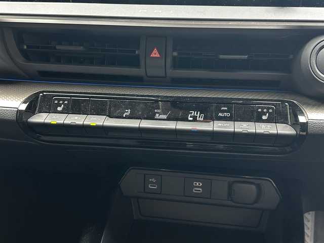 トヨタ プリウス G 滋賀県 2024(令6)年 1.9万km アティチュードブラックマイカ 純正8インチナビ/Bluetooth/USB/ミラーリング/フルセグTV/フルモデリスタエアロ/追従クルーズコントロール/フロント/サイド/バックカメラ/シートヒーター/純正19インチアルミホイール/LEDヘッドライト/オートライト/オートハイビーム/前後ドライブレコーダー/ETC2.0