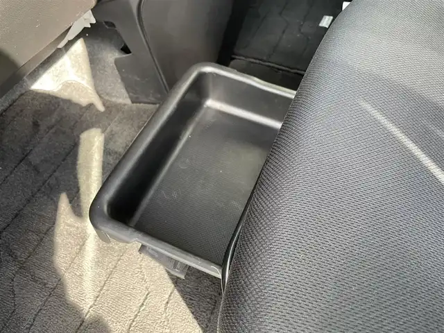 トヨタ ルーミー カスタムG S 佐賀県 2018(平30)年 6.8万km ブラックマイカメタリック 純正9インチSDナビゲーション/・フルセグTV/CD/DVD/SD/Bluetooth/バックカメラ/ビルトインETC/両側パワースライドドア/後席サンシェード/ISOFIX対応/革巻きステアリング/ステアリングリモコン/純正14インチアルミホイール/純正LEDヘッドライト/純正LEDフォグランプ/純正フロアマット/純正ドアバイザ―/新車保証書/取扱説明書/スペアキー１本/クルーズコントロール/先行車発進お知らせ機能/プリクラッシュセーフティ/車線逸脱警報機能