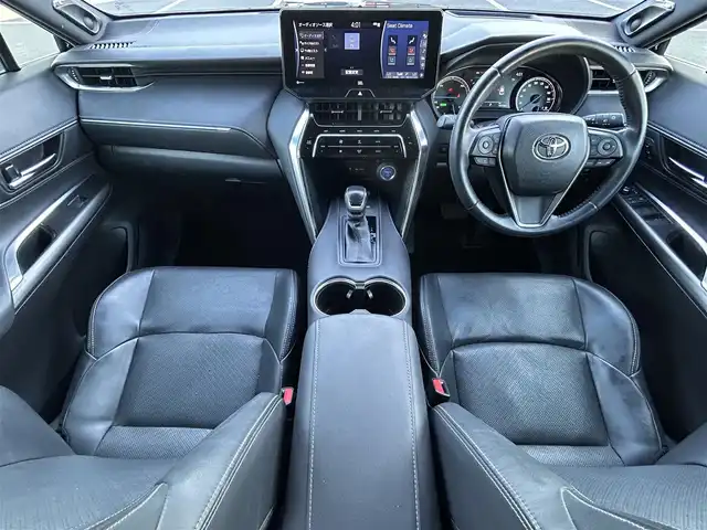 トヨタ ハリアー ハイブリッド Z レザーパッケージ 岡山県 2020(令2)年 10.3万km プレシャスブラックパール 登録時走行距離102731km/JBLプレミアムサウンド/純正12.3インチナビ/フルセグTV（AM/FM/Bluetooth）/バックカメラ/ビルトインETC2.0/デジタルインナーミラー/ドライブレコーダー/トヨタセーフティセンス/・ブラインドスポットモニター/・レーントレーシングアシスト/・レーダークルーズコントロール/・オートマチックハイビーム/・プリクラッシュセーフティシステム/パワーバックドア/D/N席シートヒーター/ステアリングヒーター/D/N席ベンチレーション/D/N席パワーシート/19インチ純正AW/純正フロアマット