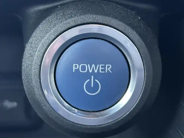 トヨタ ハリアー ハイブリッド Z レザーパッケージ 岡山県 2020(令2)年 10.3万km プレシャスブラックパール 登録時走行距離102731km/JBLプレミアムサウンド/純正12.3インチナビ/フルセグTV（AM/FM/Bluetooth）/バックカメラ/ビルトインETC2.0/デジタルインナーミラー/ドライブレコーダー/トヨタセーフティセンス/・ブラインドスポットモニター/・レーントレーシングアシスト/・レーダークルーズコントロール/・オートマチックハイビーム/・プリクラッシュセーフティシステム/パワーバックドア/D/N席シートヒーター/ステアリングヒーター/D/N席ベンチレーション/D/N席パワーシート/19インチ純正AW/純正フロアマット