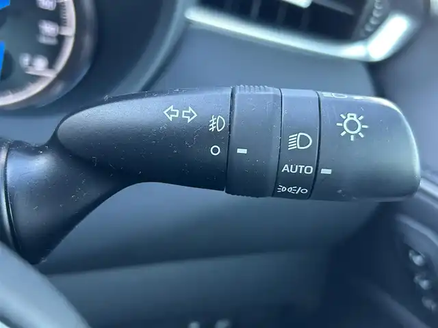 トヨタ ハリアー ハイブリッド Z レザーパッケージ 岡山県 2020(令2)年 10.3万km プレシャスブラックパール 登録時走行距離102731km/JBLプレミアムサウンド/純正12.3インチナビ/フルセグTV（AM/FM/Bluetooth）/バックカメラ/ビルトインETC2.0/デジタルインナーミラー/ドライブレコーダー/トヨタセーフティセンス/・ブラインドスポットモニター/・レーントレーシングアシスト/・レーダークルーズコントロール/・オートマチックハイビーム/・プリクラッシュセーフティシステム/パワーバックドア/D/N席シートヒーター/ステアリングヒーター/D/N席ベンチレーション/D/N席パワーシート/19インチ純正AW/純正フロアマット