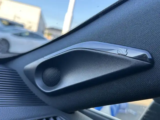 トヨタ ハリアー ハイブリッド Z レザーパッケージ 岡山県 2020(令2)年 10.3万km プレシャスブラックパール 登録時走行距離102731km/JBLプレミアムサウンド/純正12.3インチナビ/フルセグTV（AM/FM/Bluetooth）/バックカメラ/ビルトインETC2.0/デジタルインナーミラー/ドライブレコーダー/トヨタセーフティセンス/・ブラインドスポットモニター/・レーントレーシングアシスト/・レーダークルーズコントロール/・オートマチックハイビーム/・プリクラッシュセーフティシステム/パワーバックドア/D/N席シートヒーター/ステアリングヒーター/D/N席ベンチレーション/D/N席パワーシート/19インチ純正AW/純正フロアマット