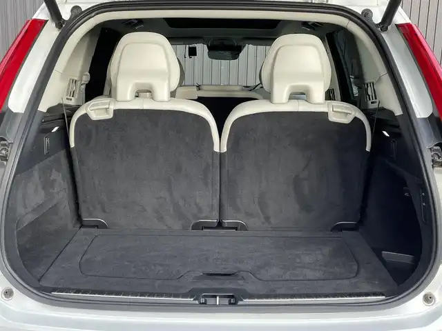 ボルボ ＸＣ９０ B6 AWD インスクリプション 青森県 2021(令3)年 2.7万km クリスタルホワイトP 純正ナビ/(フルセグTV/Bluetooth/AM/FM)/Apple CarPlay/Bowers & Wilkins スピーカー/ブロンドレザーシート/ステアリングヒーター/全席シートヒーター/前席ベンチレーション/前後ドライブレコーダー/純正アルミホイール　20インチ/パノラマサンルーフ/全方位カメラ/ETC/前後コーナーセンサー/オートライト/スマートキー