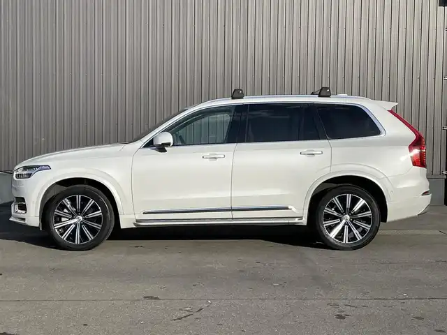 ボルボ ＸＣ９０ B6 AWD インスクリプション 青森県 2021(令3)年 2.7万km クリスタルホワイトP 純正ナビ/(フルセグTV/Bluetooth/AM/FM)/Apple CarPlay/Bowers & Wilkins スピーカー/ブロンドレザーシート/ステアリングヒーター/全席シートヒーター/前席ベンチレーション/前後ドライブレコーダー/純正アルミホイール　20インチ/パノラマサンルーフ/全方位カメラ/ETC/前後コーナーセンサー/オートライト/スマートキー