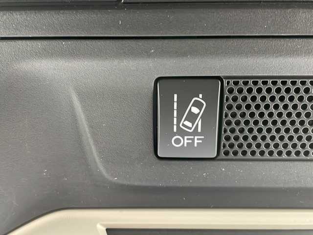 スバル インプレッサ スポーツ 2．0i－S アイサイト 山形県 2017(平29)年 4.9万km アイスシルバーメタリック 禁煙車/アイサイトver3/・プリクラッシュブレーキ（自動ブレーキ）/・レーンキープアシスト/・全車速追従機能付クルーズコントロール/・AT誤発進抑制制御/・後退時ブレーキアシスト/・アクティブレーンキープ/STi18インチアルミホイール/STiルーフスポイラー/STiマフラー/純正ナビ(CD.DVD.SD.BT.USB)/バックカメラ/フルセグ/パドルシフト/ブラインドスポットモニター/ステアリング連動ヘッドランプ/アイドリングストップ/LEDヘッドライト/電動パーキングブレーキ/プッシュスタート/スマートキーｘ２