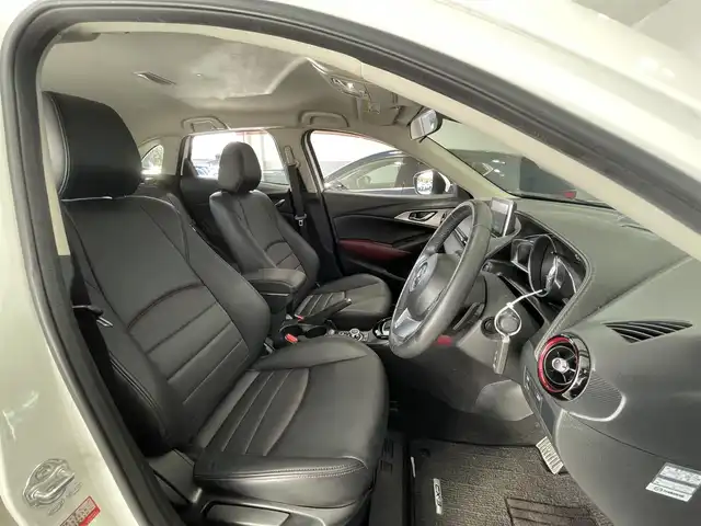 マツダ ＣＸ－３ XD ツーリング 岐阜県 2015(平27)年 5.9万km クリスタルホワイトパールマイカ ヘッドアップディスプレイ　/ブラインドスポットモニター　/ＢＯＳＥプレミアムサウンド　/ハーフレザーシート/純正ナビ（フルセグ・Ｂｌｕｅｔｏｏｔｈ・ＣＤ・ＤＶＤ）　/バックカメラ　/ＬＥＤヘッドライト　/アルミペダル　/スマートキー２/保証書/取扱説明書/ナビ取扱説明書