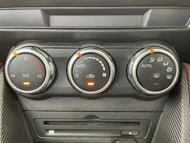 マツダ ＣＸ－３ XD ツーリング 岐阜県 2015(平27)年 5.9万km クリスタルホワイトパールマイカ ヘッドアップディスプレイ　/ブラインドスポットモニター　/ＢＯＳＥプレミアムサウンド　/ハーフレザーシート/純正ナビ（フルセグ・Ｂｌｕｅｔｏｏｔｈ・ＣＤ・ＤＶＤ）　/バックカメラ　/ＬＥＤヘッドライト　/アルミペダル　/スマートキー２/保証書/取扱説明書/ナビ取扱説明書