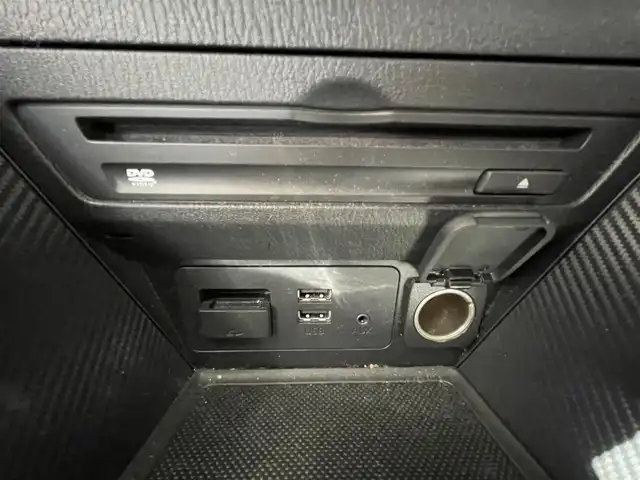 マツダ ＣＸ－３ XD ツーリング 岐阜県 2015(平27)年 5.9万km クリスタルホワイトパールマイカ ヘッドアップディスプレイ　/ブラインドスポットモニター　/ＢＯＳＥプレミアムサウンド　/ハーフレザーシート/純正ナビ（フルセグ・Ｂｌｕｅｔｏｏｔｈ・ＣＤ・ＤＶＤ）　/バックカメラ　/ＬＥＤヘッドライト　/アルミペダル　/スマートキー２/保証書/取扱説明書/ナビ取扱説明書