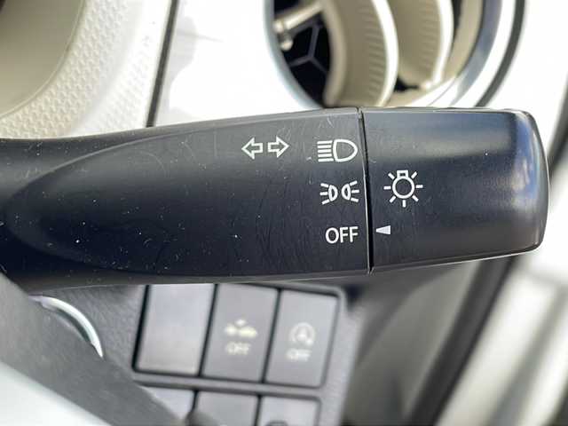 スズキ アルト X 鳥取県 2015(平27)年 20万km パール 4WD/レーダーブレーキサポート/スマートキー/プッシュスタート/ETC/AAC/CD/AUX/前席シートヒーター/社外AW/スタッドレス/ABS/横滑り防止装置/セキュリティアラーム/社外LEDヘッドライト/Wエアバック