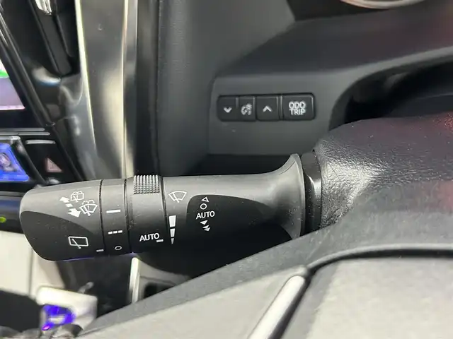 トヨタ ヴェルファイア Z Gエディション 熊本県 2019(令1)年 4.1万km ホワイトパールクリスタルシャイン 社外１１インチナビ（CD/DVD/Bluetooth/フルセグTV）/社外フリップダウンモニター/バックカメラ/ビルトインETC/レザーシート/前席シートヒーター＆ベンチレーション/前席パワーシート/電動テレスコ＆チルトステアリング/ステアリングヒーター/アドミレイションエアロ/電動パーキングブレーキ・ブレーキホールド/AC100V//トヨタセーフティセンス/・プリクラッシュセーフティ/・レーンディパーチャーアラート/・ロードサインアシスト/・レーダークルーズコントロール/・アダプティブハイビーム/・パーキングサポートブレーキ/純正アルミホイール