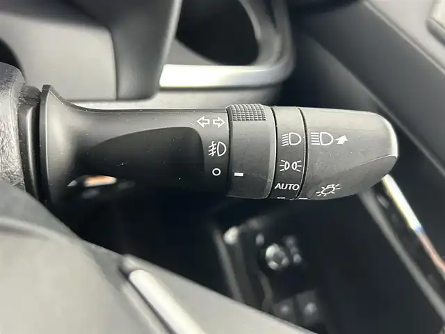 トヨタ ヴェルファイア Z Gエディション 熊本県 2019(令1)年 4.1万km ホワイトパールクリスタルシャイン 社外１１インチナビ（CD/DVD/Bluetooth/フルセグTV）/社外フリップダウンモニター/バックカメラ/ビルトインETC/レザーシート/前席シートヒーター＆ベンチレーション/前席パワーシート/電動テレスコ＆チルトステアリング/ステアリングヒーター/アドミレイションエアロ/電動パーキングブレーキ・ブレーキホールド/AC100V//トヨタセーフティセンス/・プリクラッシュセーフティ/・レーンディパーチャーアラート/・ロードサインアシスト/・レーダークルーズコントロール/・アダプティブハイビーム/・パーキングサポートブレーキ/純正アルミホイール