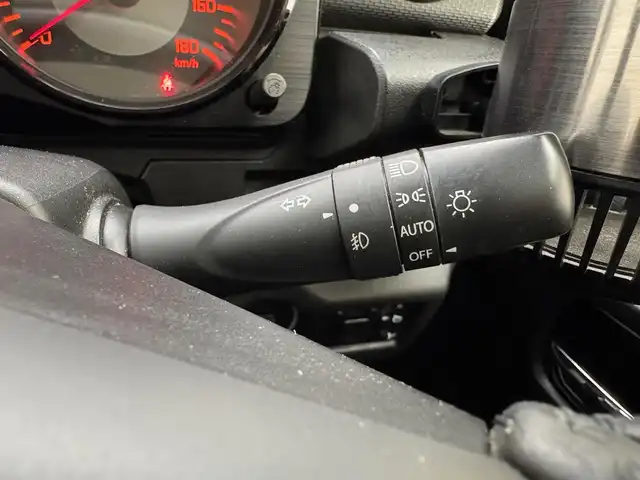 スズキ ジムニー シエラ JC 兵庫県 2019(平31)年 8.6万km シフォンアイボリーM 社外メモリナビ/（CD、DVD、SD、BT、フルセグTV）/ビルトインETC/前方ドライブレコーダー/4WD/シートヒーター/LKA/PCS/クルーズコントロール/バックカメラ/純正15インチアルミホイール/4WD/トランスファー/LEDヘッドライト/フォグライト/社外フロアマット/スマートキー×2本