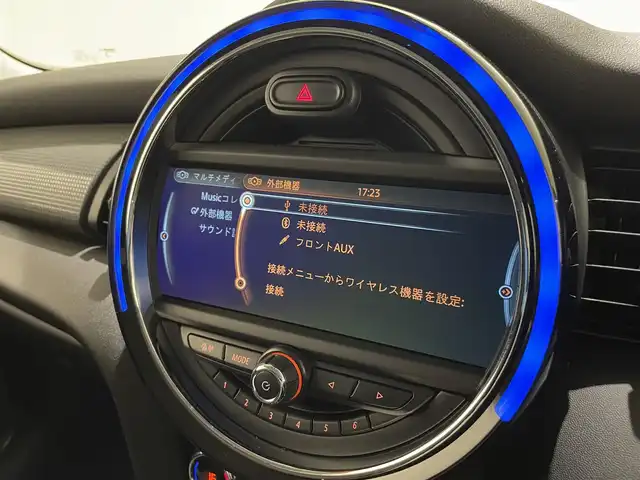 車両画像10