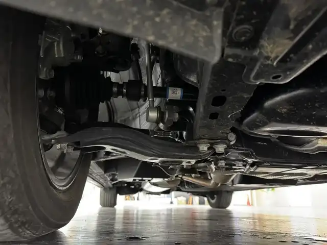 トヨタ アルファードハイブリット エグゼクティブ ラウンジ S 愛知県 2018(平30)年 0.7万km スパークリングブラックパールクリスタルシャイン ハイブリッド/E-Four（4WD）/MTモード付インパネCVT/純正 9.2型ナビ/（AM/FM/CD/DVD/Blu-ray/SDREC/SD/USB/Bluetooth/VTR/AUX/TV/後席モニター操作）/12.1型 後席モニター/パノラミックビューモニター/両側パワースライドドア/ビルトインETC2.0/Toyota Safety Sense/●プリクラッシュセーフティ/●レーントレーシングアシスト/●レーダークルーズ（全車速追従機能付）/●ロードサインアシスト/●アダプティブハイビームシステム/・先行車発進告知/・ブラインドスポットモニター＆リヤクロストラフィックアラート/・インテリジェントクリアランスソナー（PKSB）/・【OP】ITS Connect/装備/・【OP】ツインムーンルーフ/・白革シート/・シートヒーター＆ベンチレーション（D/N/2nd）/・エグゼクティブラウンジシート（D8way/N.2nd8way＋伸縮オットマン）（D.N.2ndメモリー機能付）/・デジタルインナーミラー/・AC100Vコンセントx5（1500W）/・パワーバックドア/・左右独立オートエアコン（前席）＋後席オートエアコン/・オートワイパー/・ステアリングスイッチ/・保/取/・純正17inAW/・予備キーx1