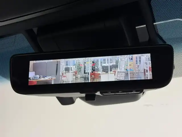 トヨタ アルファードハイブリット エグゼクティブ ラウンジ S 愛知県 2018(平30)年 0.7万km スパークリングブラックパールクリスタルシャイン ハイブリッド/E-Four（4WD）/MTモード付インパネCVT/純正 9.2型ナビ/（AM/FM/CD/DVD/Blu-ray/SDREC/SD/USB/Bluetooth/VTR/AUX/TV/後席モニター操作）/12.1型 後席モニター/パノラミックビューモニター/両側パワースライドドア/ビルトインETC2.0/Toyota Safety Sense/●プリクラッシュセーフティ/●レーントレーシングアシスト/●レーダークルーズ（全車速追従機能付）/●ロードサインアシスト/●アダプティブハイビームシステム/・先行車発進告知/・ブラインドスポットモニター＆リヤクロストラフィックアラート/・インテリジェントクリアランスソナー（PKSB）/・【OP】ITS Connect/装備/・【OP】ツインムーンルーフ/・白革シート/・シートヒーター＆ベンチレーション（D/N/2nd）/・エグゼクティブラウンジシート（D8way/N.2nd8way＋伸縮オットマン）（D.N.2ndメモリー機能付）/・デジタルインナーミラー/・AC100Vコンセントx5（1500W）/・パワーバックドア/・左右独立オートエアコン（前席）＋後席オートエアコン/・オートワイパー/・ステアリングスイッチ/・保/取/・純正17inAW/・予備キーx1