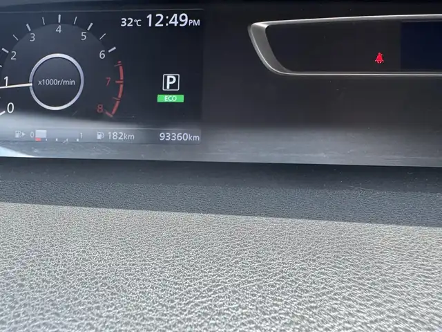 日産 セレナ ハイウェイスター プロパイロットED 三重県 2016(平28)年 9.4万km ブリリアントホワイトパール ワンオーナー/クルーズコントロール/　プロパイロット/プッシュスタート/両側パワースライドドア/スペアキーあり/ETC/エマージェンシーブレーキ/　車線逸脱警報/　踏み間違い衝突防止アシスト/　進入禁止標識検知/　フロントパックソナー/電動パーキングブレーキ/　オートブレーキホールド