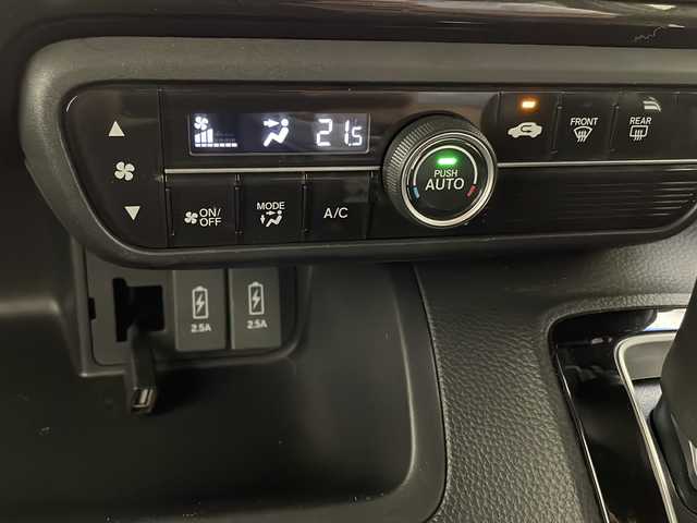 ホンダ Ｎ ＢＯＸ カスタム G L ターボ ホンダセンシング 宮崎県 2017(平29)年 7.9万km プレミアムホワイトパールⅡ 禁煙車/ホンダセンシング/社外ナビTV/（カロッツェリア/AVIC-CZ901/CD/DVD/Bluetooth/フルセグTV)/社外バックカメラ/純正ビルトインETC/純正LEDオートライト/純正LEDフォグ/純正15インチアルミ/純正エアロ/純正ルーフエンドスポイラー/純正フロアマット/両側電動スライドドア/アダプティブクルーズコントロール/レーンディパーチャーアラート/クリアランスソナー/ハーフレザーシート/パドルシフト/本革巻ハンドル/オートエアコン/スマートキー/プッシュエンジンスタート/新車時保証書/取扱い説明書