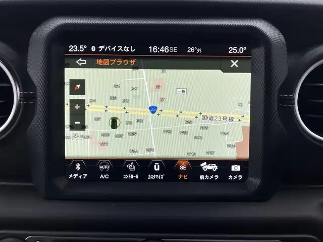クライスラー・ジープ ジープ ラングラー アンリミテッド サハラ 三重県 2023(令5)年 1.5万km 黒 ♪走行14427km/♪車検 令和8年7月30日迄/♪4WD/ターボ/自動緊急ブレーキ/ブラインドスポット警告/オートディムハイビーム/アダプディブクルーズコントロール/コーナーセンサー/ヒルスタートアシスト/黒革シート/前席シートヒーター/ステアリングヒーター/スマートキー×2/プッシュスタート/純正メーカーナビ/・USB・AUX ・DTV/・Bluetoothオーディオ/・Apple Car Play/・バック/フロントカメラ/前後ドライブレコーダー/純正18インチAW/LEDヘッドライト/LEDフォグライト/リアフォグライト/オートライト/ウィンカーミラー/背面タイヤ/アイドリングストップ/AC115V/革巻ステアリング/プライバシーガラス/フロアマット/ETC2.0/サイドエアバック