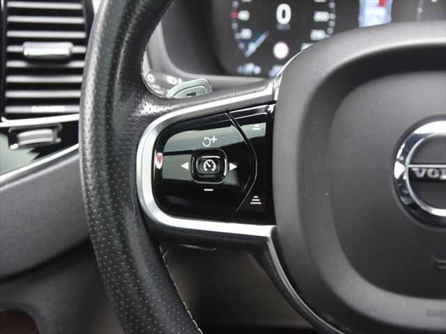 ボルボ ＸＣ９０ T6 AWD Rデザイン 和歌山県 2016(平28)年 6.7万km 黒 インテリSF /パノラマSR /黒革 /前席パワーシート/ACC /純正ナビ /フルセグ /Apple car play /全方位カメラ /シートヒーター /社外リヤモニター /DVDプレイヤー /電動バックドア /LEDヘッドライト /ドライブレコーダー /ETC