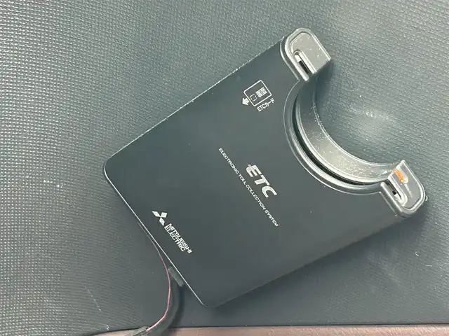 トヨタ スペイド F 東京都 2014(平26)年 3.4万km ホワイトパールクリスタルシャイン 純正メモリナビ/AM/FM/BT/フルセグ/『NSZT-W62G』/バックカメラ/片側パワースライドドア/スマートキー/プッシュスタート/横滑り防止装置/ETC/ドライブレコーダー前後/純正フロアマット/取扱説明書/保証書