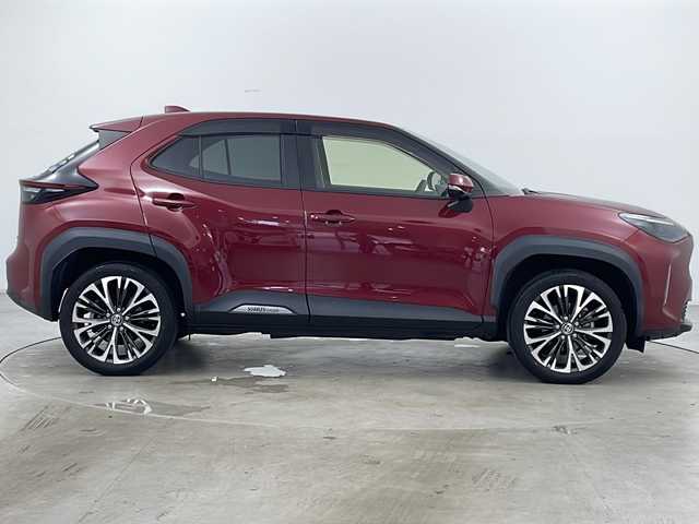 トヨタ ヤリスクロス ハイブリッド Z 道央・札幌 2021(令3)年 7.8万km センシュアルレッドマイカ ・4WD/・純正ディスプレイオーディオ&BT&USB&Miracast/・トヨタセーフティセンス/・レーントレーシングアシスト/・プリクラッシュセーフティ/・パーキングサポートブレーキ/・ロードサインアシスト/・レーダークルーズコントロール/・コーナーセンサー/・クリアランスソナー/・電動リアゲート/・全方位カメラ/・フロントカメラ/・サイドカメラ/・バックカメラ/・ドアミラーヒーター/・シートヒーター/・パワーシート/・ハーフレザーシート/・純正ドライブレコーダー/・純正フロアマット/・ビルトインETC/・オートマチックハイビーム/・オートライト/・LEDヘッドライト/・LEDフォグ/・革巻きステアリング/・ステアリングスイッチ/・スマートキー/・アイドリングストップ/・プッシュスタート/・横滑り防止/・純正18インチAW